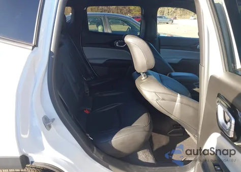 2025 Jeep Compass Limited 4X4 from USA, damaged, VIN 3C4NJDCN4ST613634